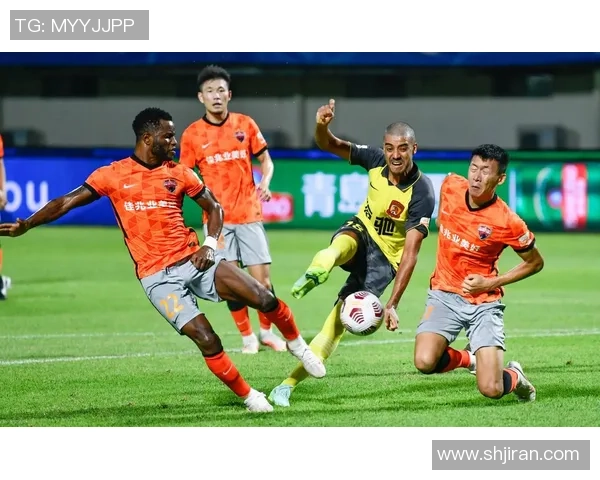 武汉足球队与南京足球队赛后分析：力量对抗与战术较量的深度探讨